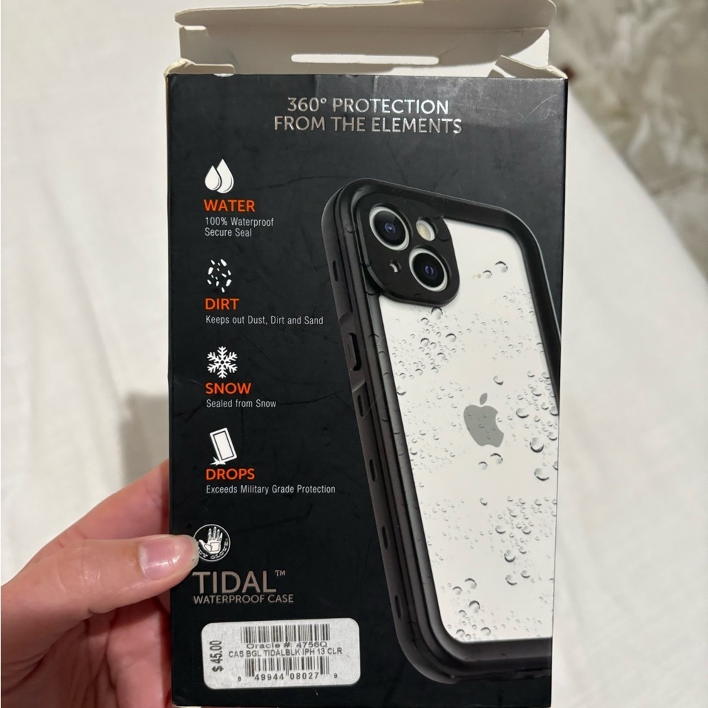 Body Glove Black and White iPhone 13 Case - Picture 2 of 6